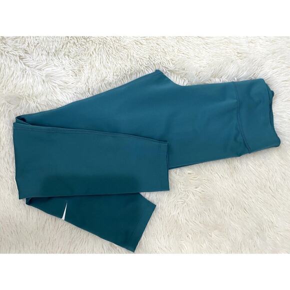 Nike Dri-Fit One Mid-Rise Leggings - Size XL  (EUC) - Picture 8 of 8